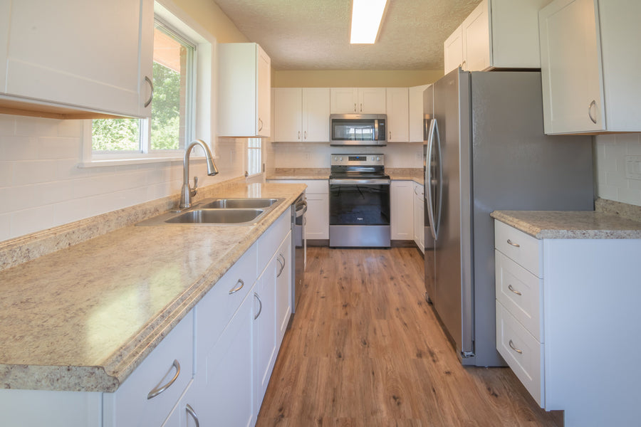 An empty kitchen counter photographed by Curtis Adams. Temporary editorial image for The Grillslayer Kitchen.